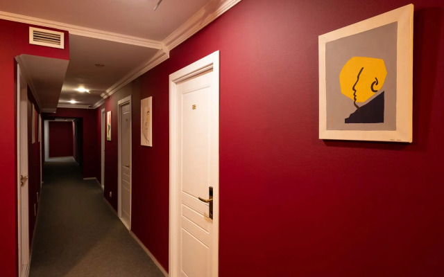 Hotel, IQHotel