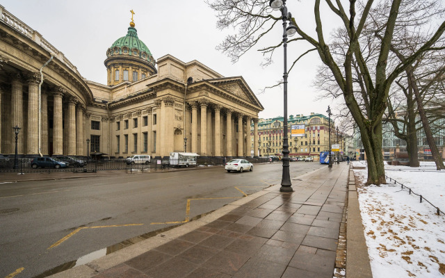 Апартаменты с видом на Казанский собор