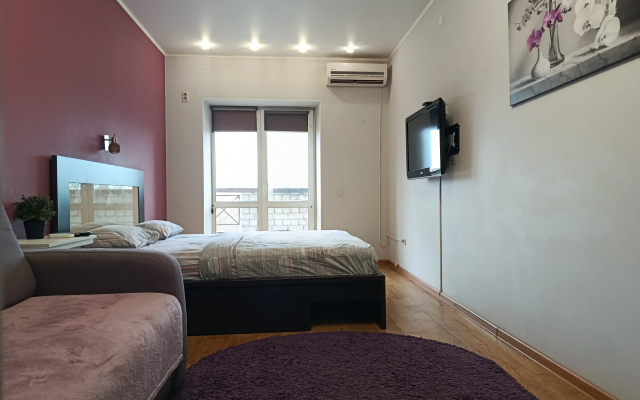 Kvartira Right Room na Pole Svobody 129