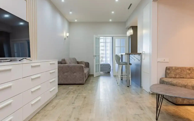 V Tsentre,lyuks Vmestimostyyu 6 Chelovek Apartments