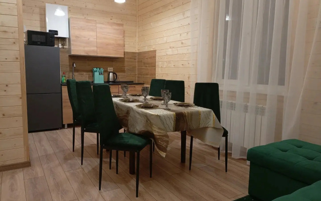 Flotskiy Domik Private house