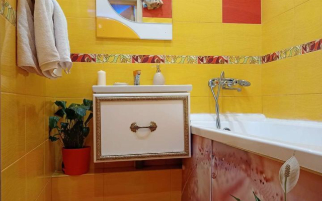 Квартира Большая двушка улучшенной планировки с дизайнерским ремонтом