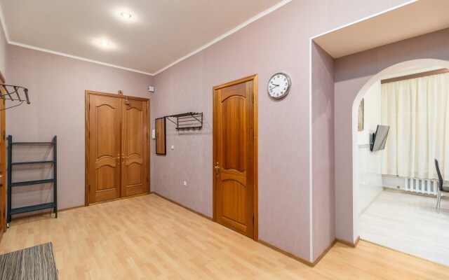 3 Spalni U Nekrasovskogo Sada Apartments