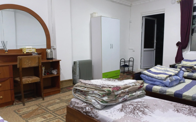 Raxat Guest House