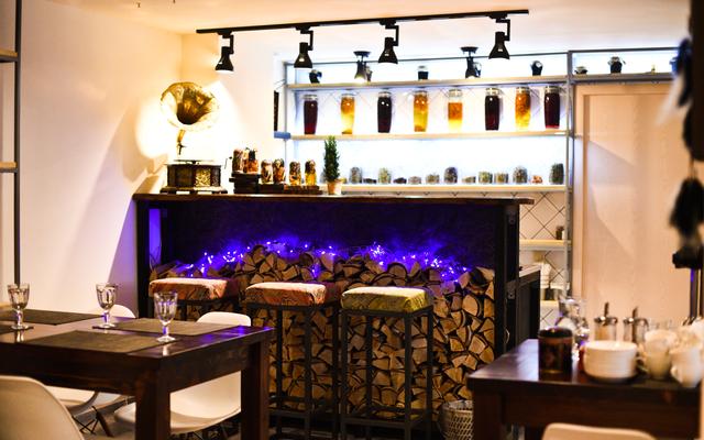 Lyzha Guest house