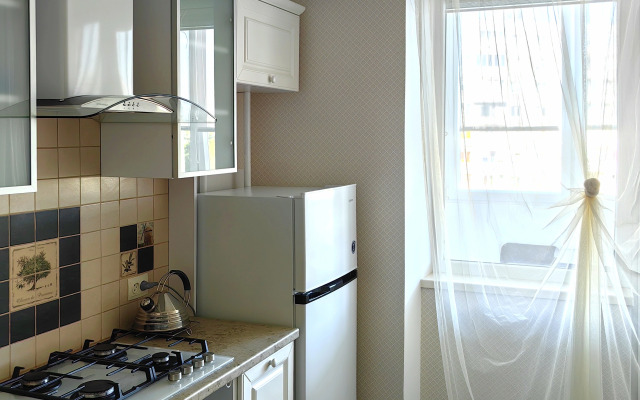 Апартаменты Стоп. Снято! с лоджией-кабинетом