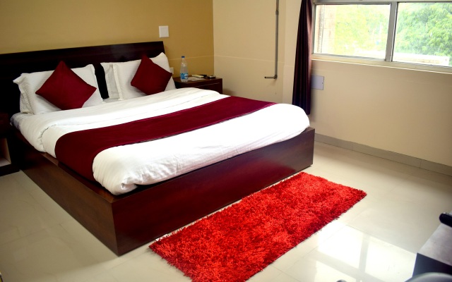 Vasundhra Hotel
