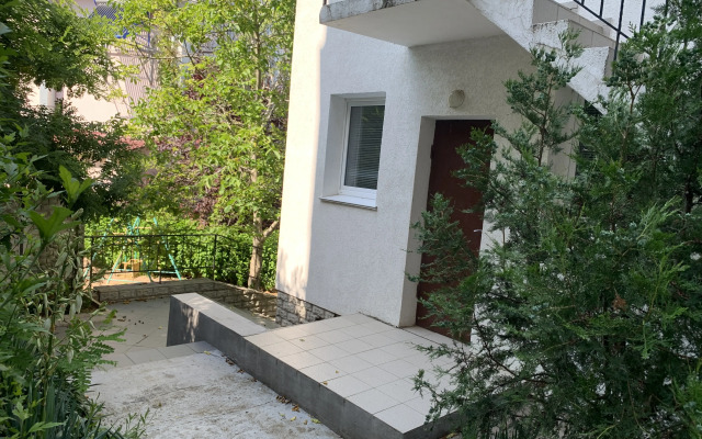 Отель Амалия