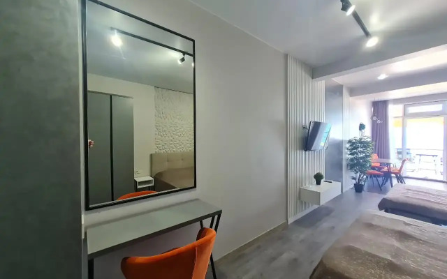 VIP Krasivye Glazki Flat