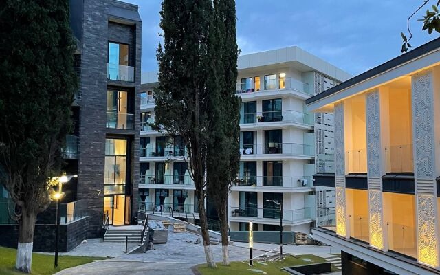 Lazurnyye v Luchezarnom Apartments