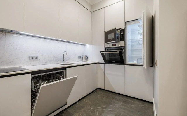 Na 1m Krasnogvardeyskom proyezde 22s2 Apartments