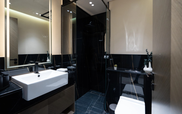 Apartment Keyrock Living - Binghatti Canal Sky Retreat