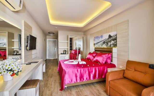 Opia Hotel