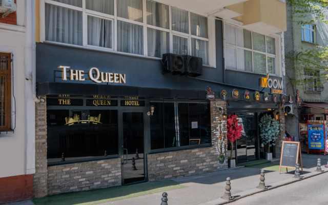 The Queen Hotel