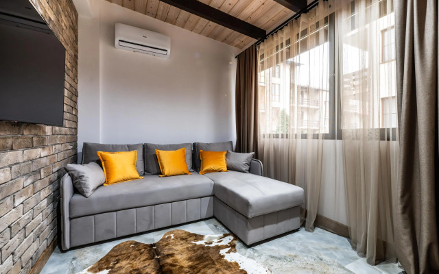 Oplot - «ATTIC» v skandinavskom stile 1 Apartments