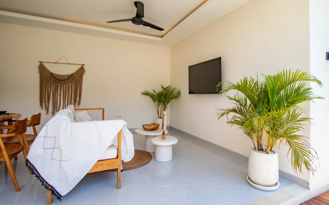 Chastnaya, Dostup k Plyazhu, Bolshoy Basseyn, Balibay 2 Villa