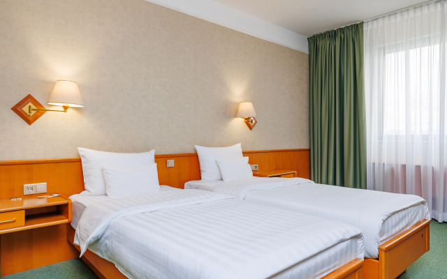 Atrium Palace Hotel