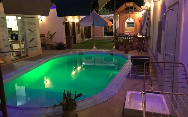 Hoppa Guest House