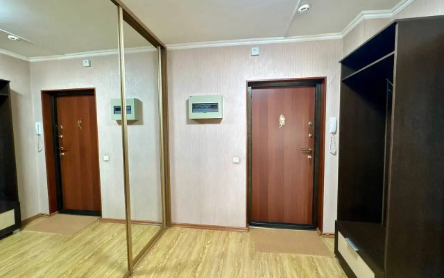 Uyutnaya Odnokomnatnaya 4 Spalnykh Mesta Flat