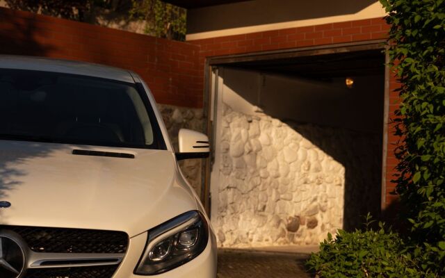 Вилла на берегу Тихого озера