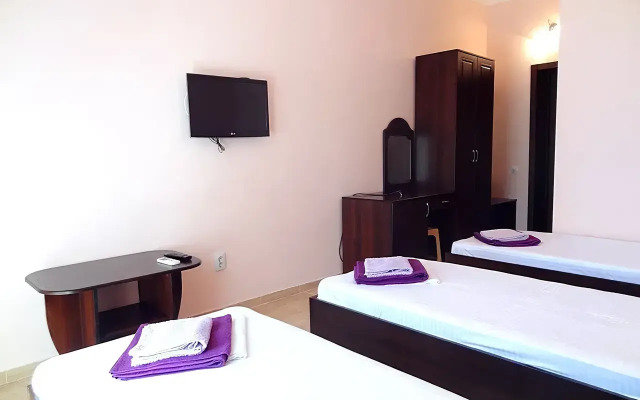 Aleksandros Guest House