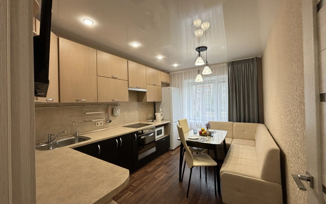 BestHome Prostornaya Kvartira Dlya 4 Gostey Flat