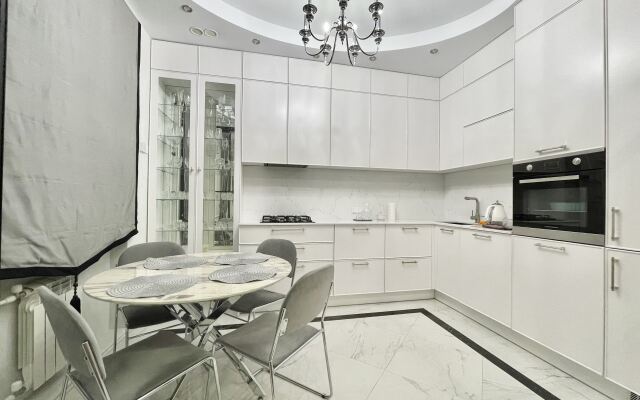 4-komnatnye HomeApart Sverdlova, 26 Apartments