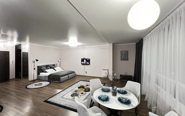 Na Ulitse Karyernaya 24 Flat