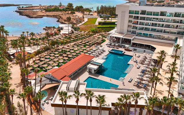 Cavo Maris Beach Hotel
