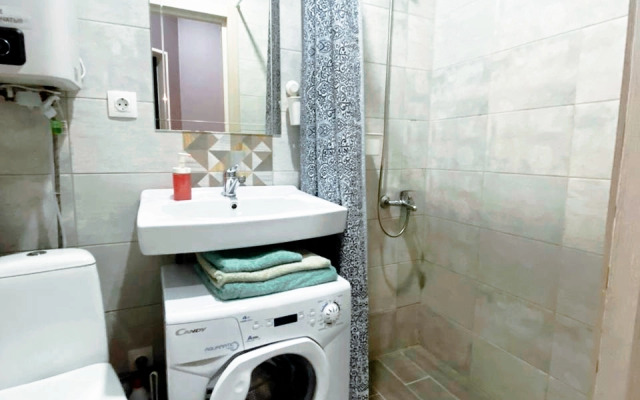Studiya v Tsentre na Fontanke dlya Troikh Flat