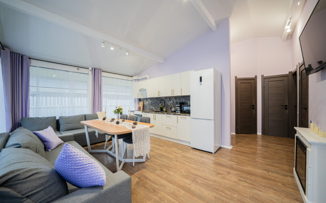 Частный дом Вилла Лаванда с камином у озера