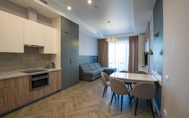 Апартаменты двухкомнатные с видом на море и город