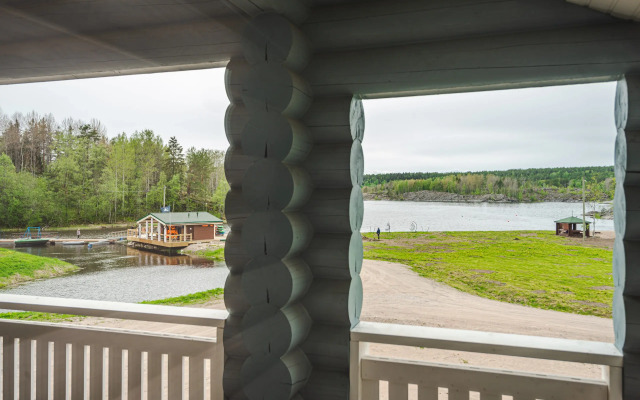 Koyrinoya Guest House