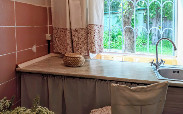 U Solodezhni Flat
