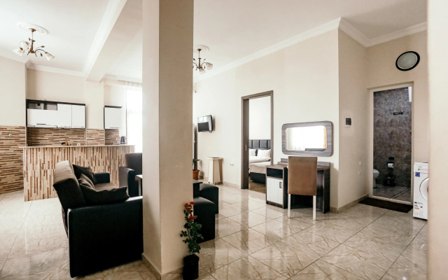 37B Apartments