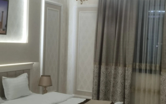 Hayat Plaza Hotel & Spa