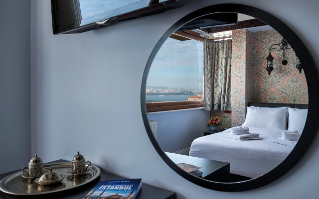 Mytra Hotel