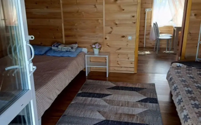 Частный Дом с Террасой на Берегу Байкала