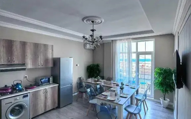 Premium Sea View Hotel & Hostel