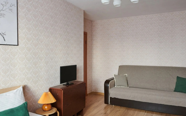 Na Sayanskoy Flat