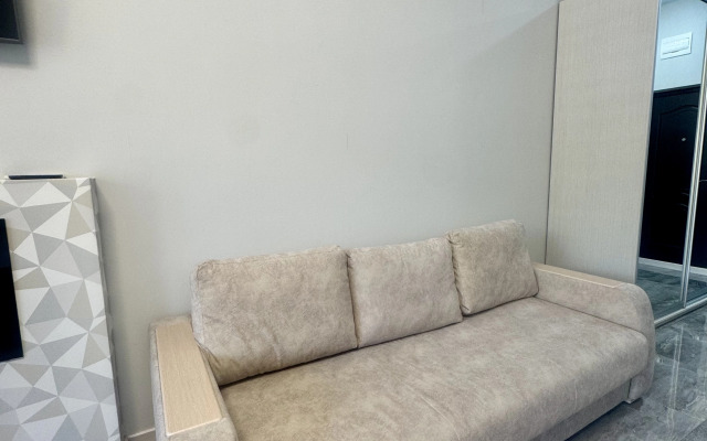 Квартира Просторная студия с террасой напротив отеля Мариотт