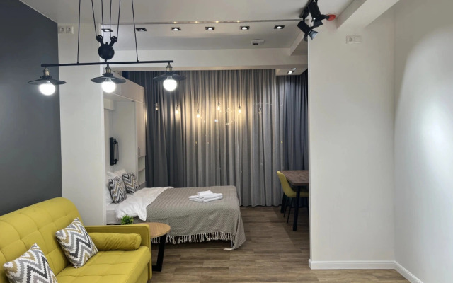 SKY INN Color Gold Apartment