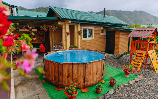 Ivanovskij Guest House