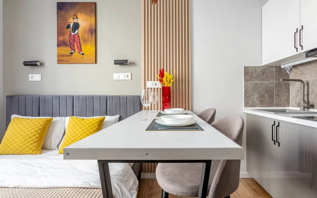 Inhome24 Spokoynaya oranzhevaya Studiya V Zhk Tushino Apartment