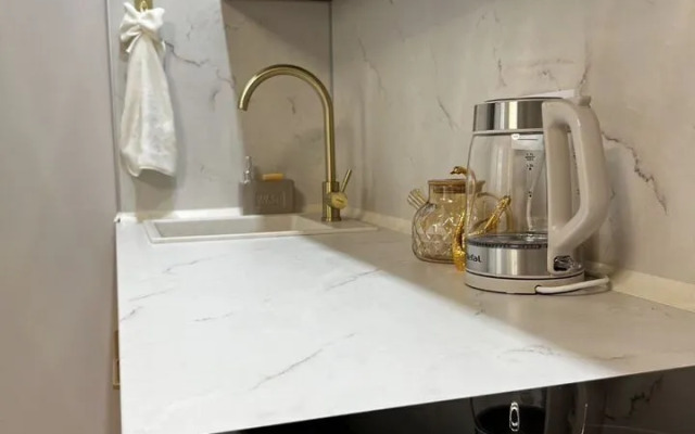 Апартаменты студия на Колхозной 5/2к4