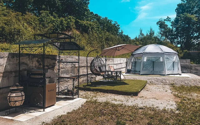 Na Bardina-Hutorskoj 93 Private house