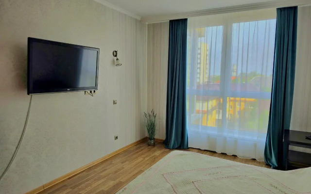 V Tsentre Kaliningrada Na Molochinskogo 4 Flat