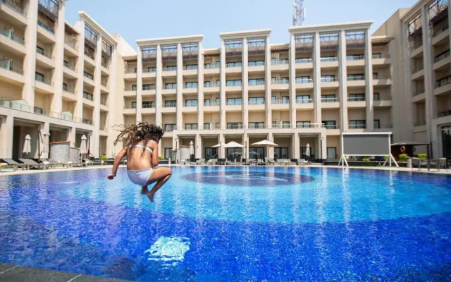 Отель Triumph Luxury Hotel