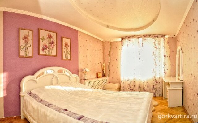 Preobrazhenskaya 82k1 Apartments