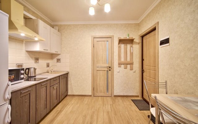 Uyutnaya Studiya S Bolshoy Lodzhiey V Dome Biznes-Klassa Apartments